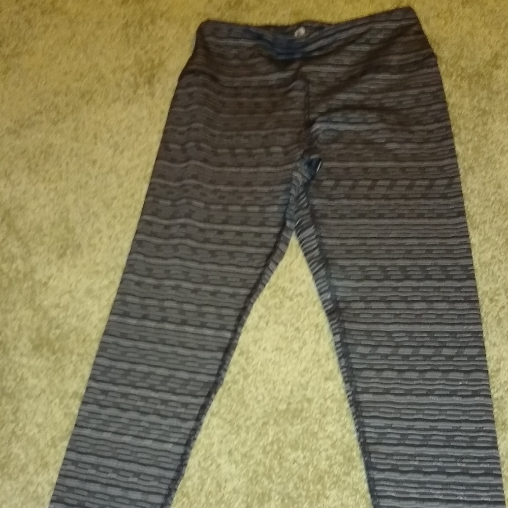 NEVER WORN 90 degree by reflex leggings